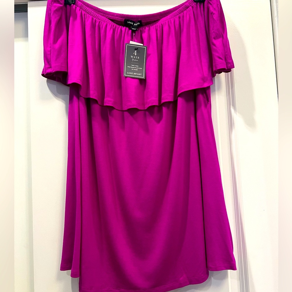 Cute Off Shoulder Top NWT